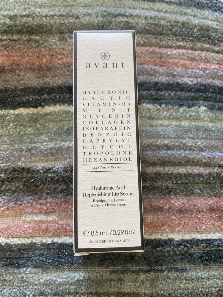 Avant – Hyaluronic Acid Replenishing Lip Serum – 0.29 fl oz / 8.5ml