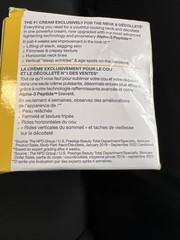 StriVectin TL ADVANCED TIGHTENING NECK CREAM Plus W/NIA-114 1 oz/ 30 ml