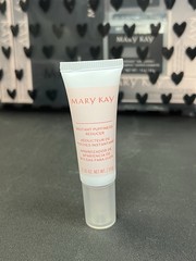 Mary Kay Instant Puffiness Reducer Full Size .35 oz for Eyes ~ New in Box