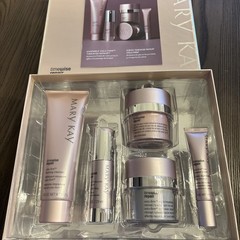 Mary Kay TimeWise Repair Volu-Firm Set New Expires 10/27 – 5 Piece Set