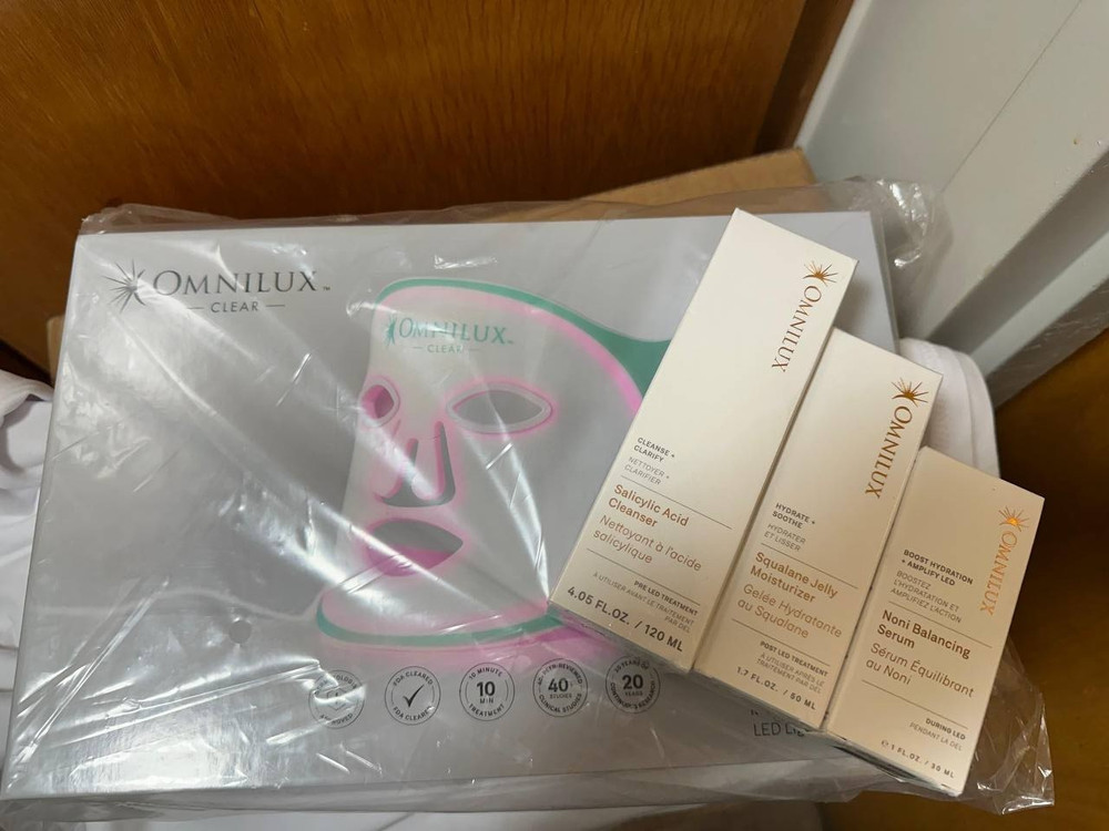 Omnilux Clear LED Device Mask KIT ANTI-ACNE