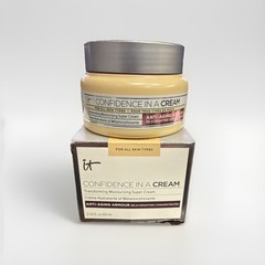 New In Box IT Cosmetics Confidence in a Cream 60 ml Hydrating for All Skin Types