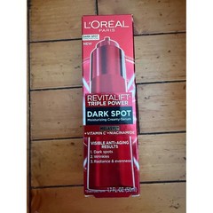 L’Oreal Paris Revitalift Triple Power Dark Spot Serum Vitamin C Niacinamide