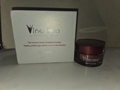Vine-vera Merlot Refining Peeling Cream Resveratrol Skin Care 1.76 fl. oz – New