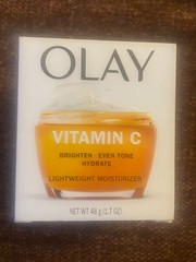 OLAY VITAMIN C BRIGHTEN HYDRATE LIGHTWEIGHT MOISTURIZER 1.7oz 48g