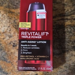 L’Oréal Paris Revitalift Triple Power Anti-Aging Face Lotion SPF 30 1.7 fl oz