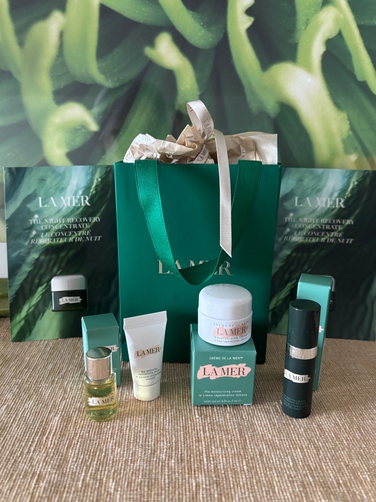 La Mer Gift Set Moisturizing Cream Renewal Oil Lifting Hydrating Serum Mask