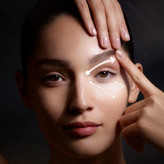 24K Gold Eye Cream Hyaluronic Acid Anti-Aging Firming Dark Circle Remover