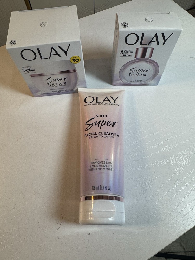 Olay New 5in1 Super Glow Bundle. Full Size Cleanser, Cream And Serum